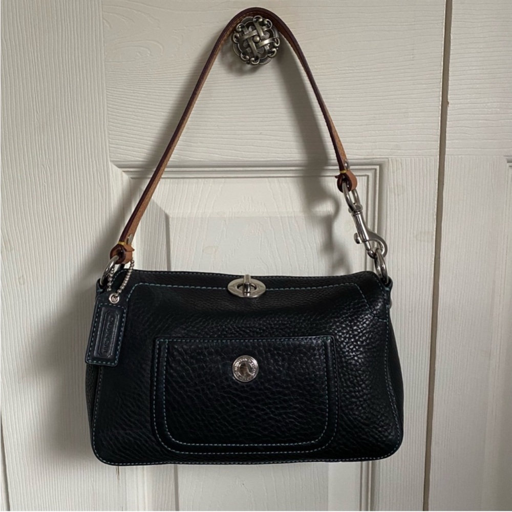Coach Chelsea HOBO Like New